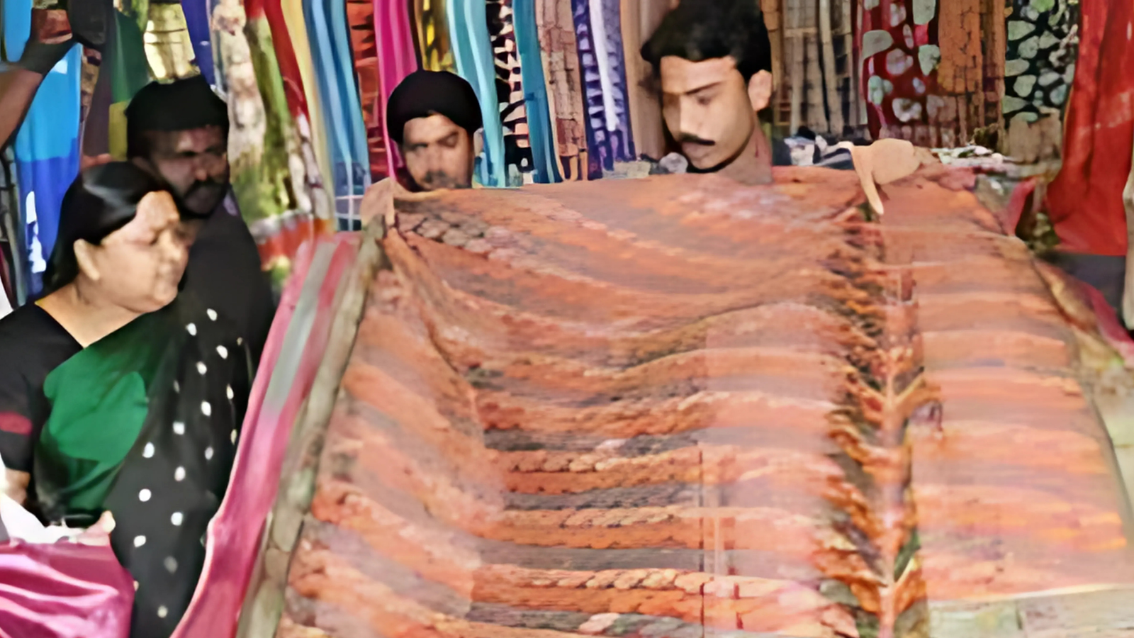 Fabindia finding difficult to balance social, business interests Read more at: https://economictimes.indiatimes.com/industry/services/retail/fabindia-finding-difficult-to-balance-social-business-interests/articleshow/15134571.cms?utm_source=contentofinterest&utm_medium=text&utm_campaign=cppst